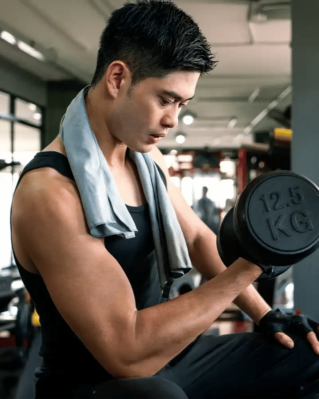 Man exercising in a gym