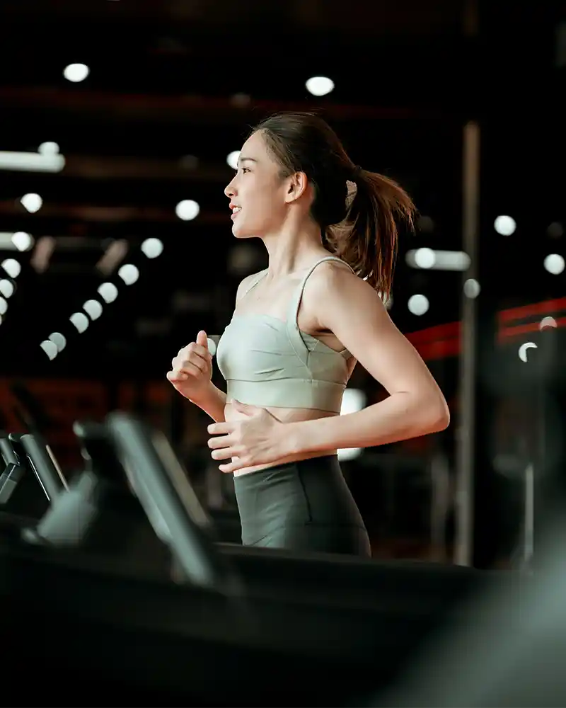 https://8529752.fs1.hubspotusercontent-na1.net/hubfs/8529752/IMAGES%20%5BNL-UK-INT-VP%5D/%5BINT%5D%20INDUSTRY%20-%20FITNESS/Ultrasun%20tanning%20machines%20for%20the%20fitness%20industry%20800x1000%202.webp